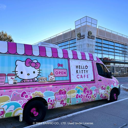 Hello Kitty Cafe Truck at Perry Crossing